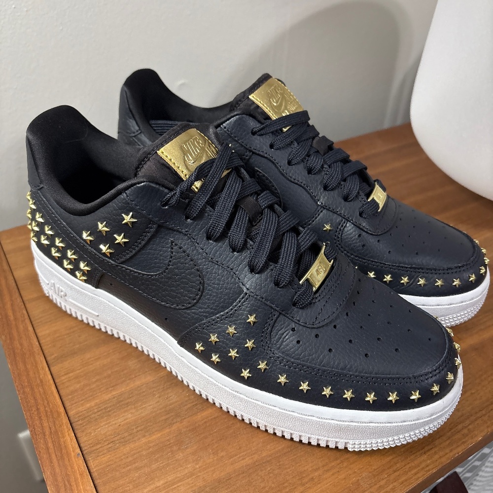 Nike Air Force 1 Star-Studded Sneakers Women’s 8.5